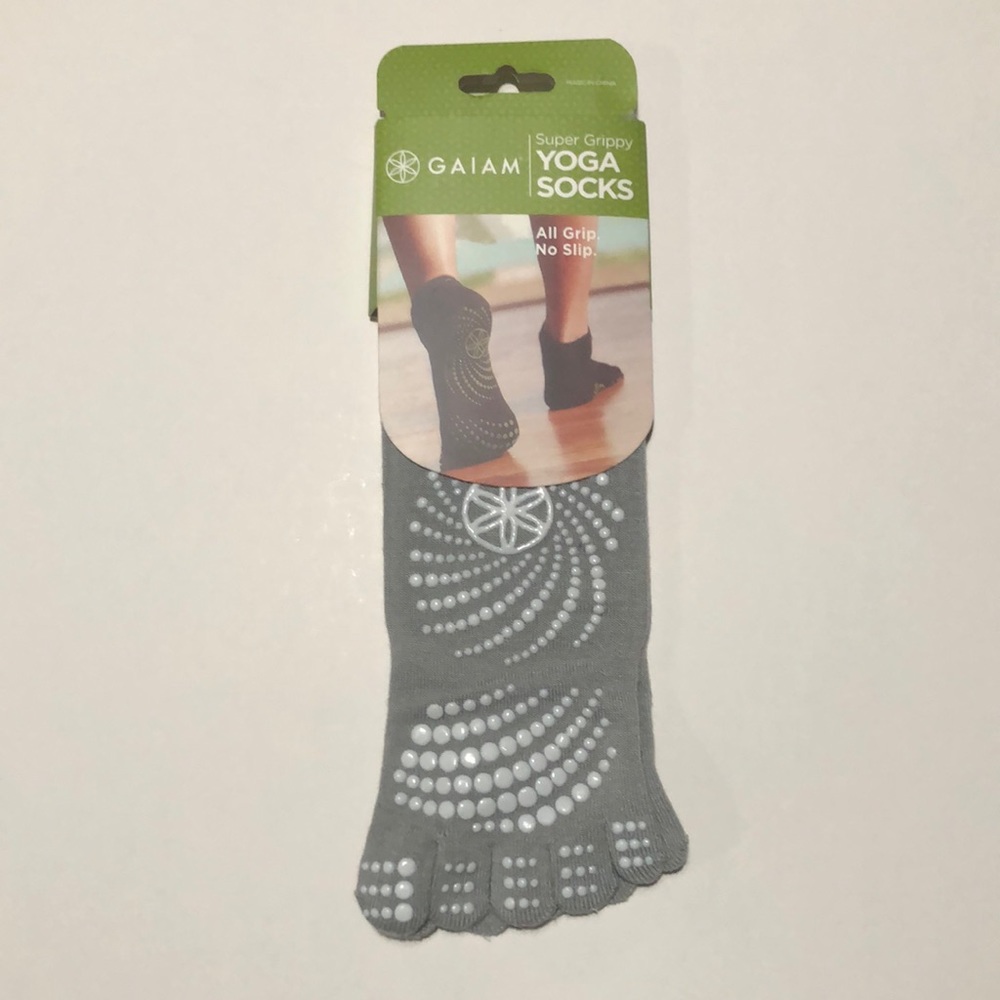 Gaiam Yoga Socks / Super Grippy / All Grip-No Slip (Gray)
